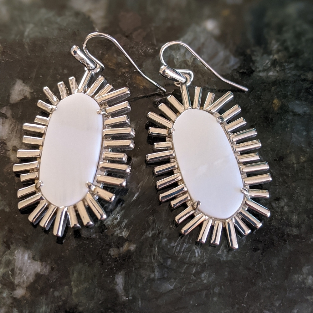 Vtg Statement Earrings